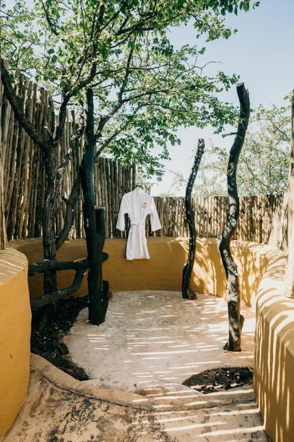Mopane Bush Lodge Linton Exterior foto
